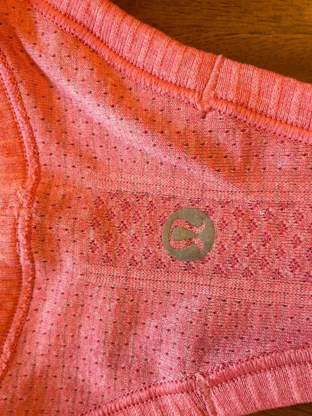 Lululemon Swiftly Tech Racerback Tank Coral Size 4 Skimming Fit